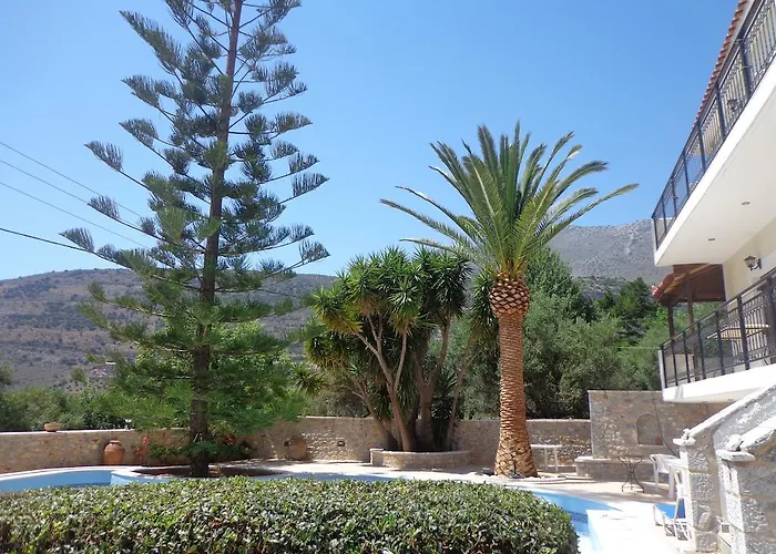 ホテル Foivos 2 ギシオ